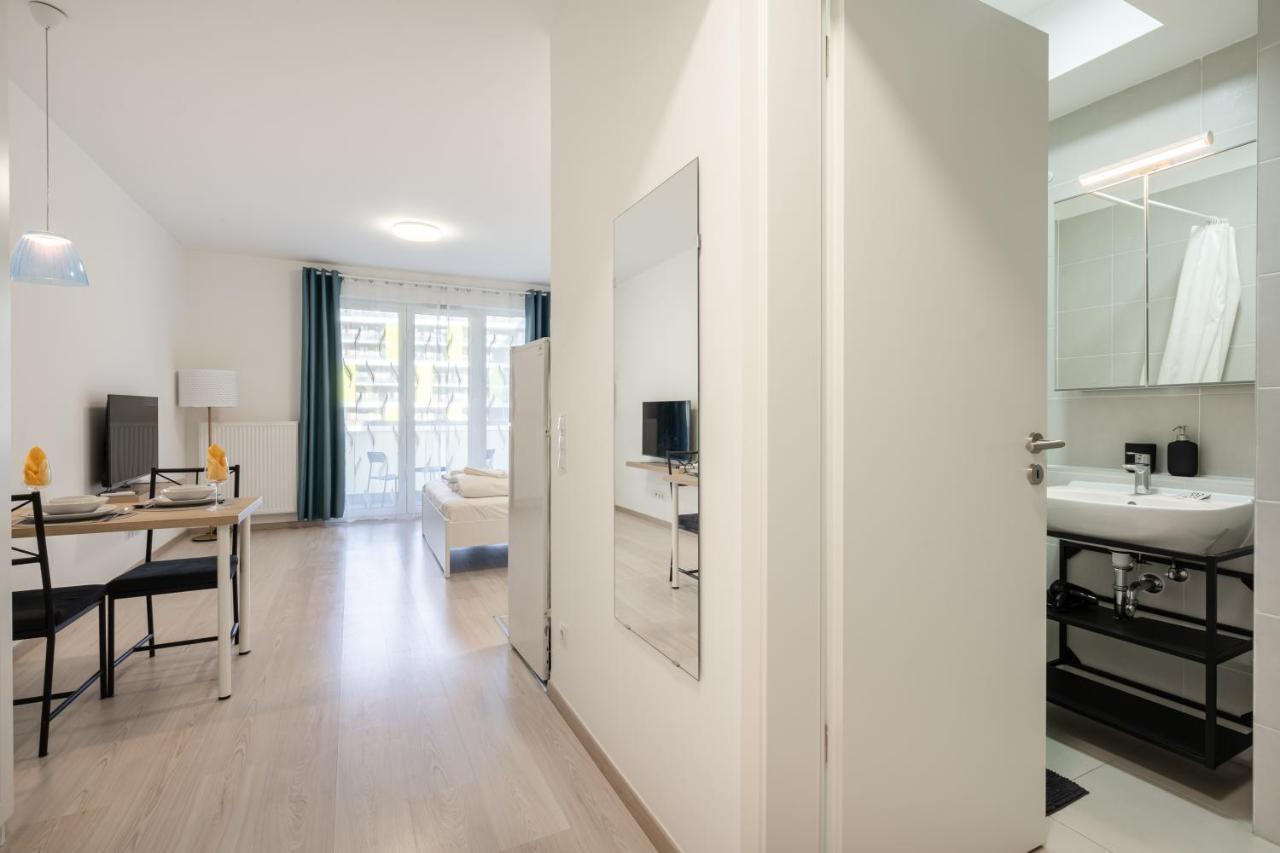 Grand Corvin Studio With Balcony Budapest Kültér fotó